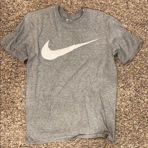 Nike T Shirt
